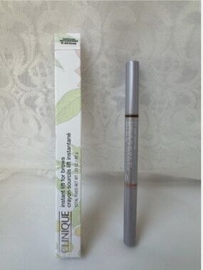 Clinique-  Instant Lift for Brows 01 Soft Blonde, BNIB